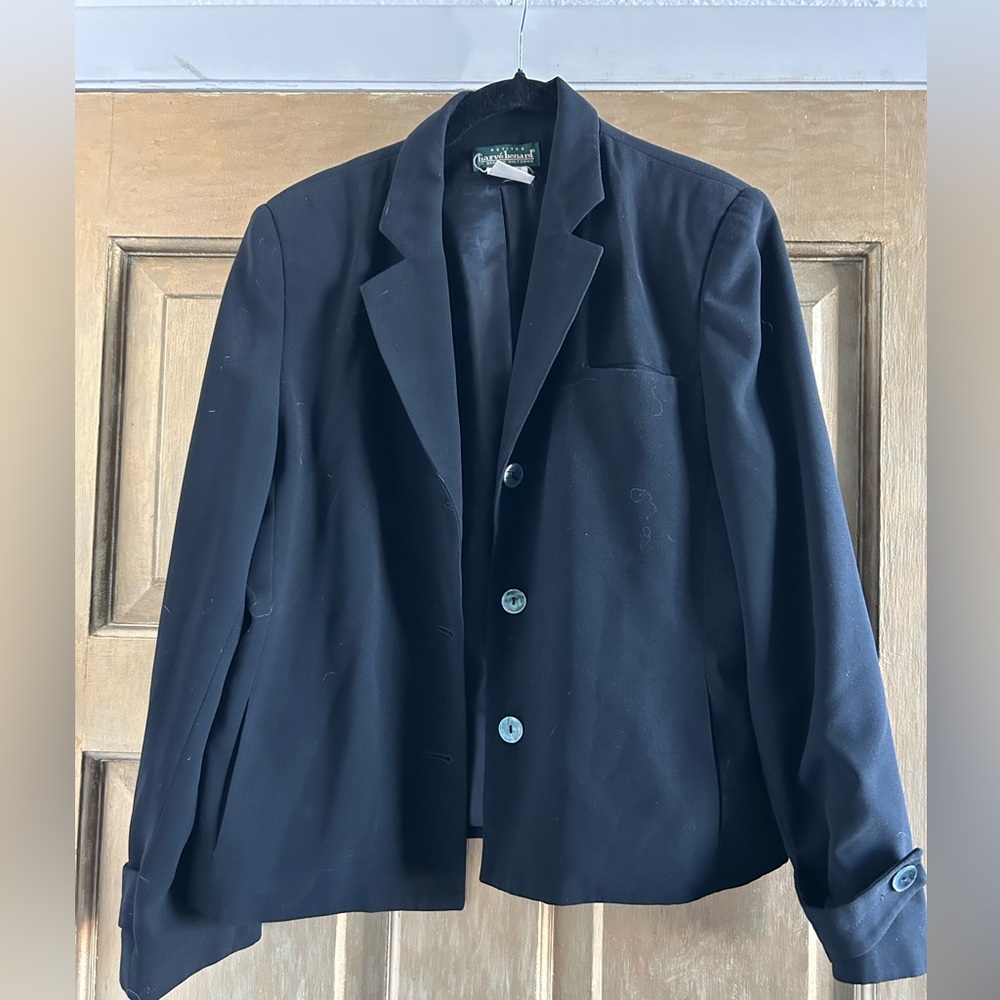 Harvé‎ Benard Blazer